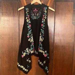 Johnny Was Embroidered Boho Swing Vest in Black, size XL